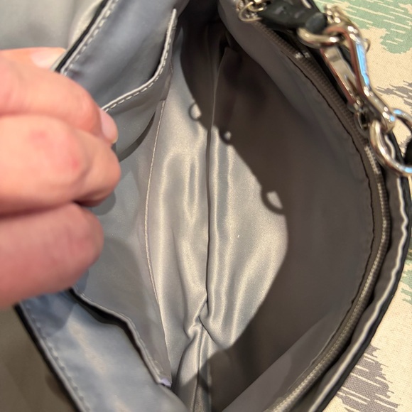 Coach Ali Signature Jacquard Clutch Wristlet EUC - Picture 5 of 8